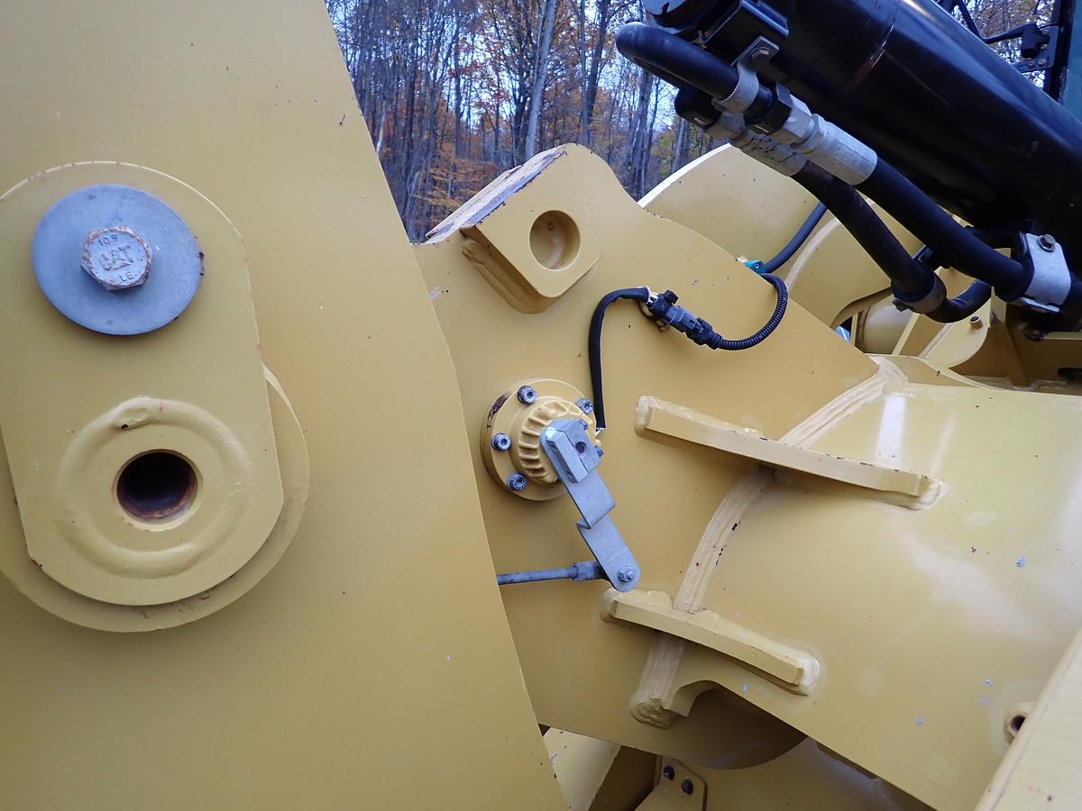 Used 2019 CAT 938M Wheel Loader