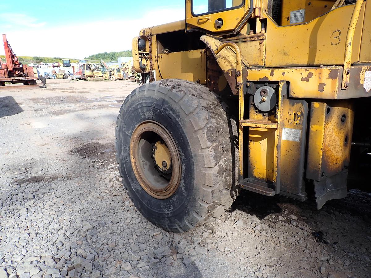 Used 1976 CAT 950 Wheel Loader w/ FORKS