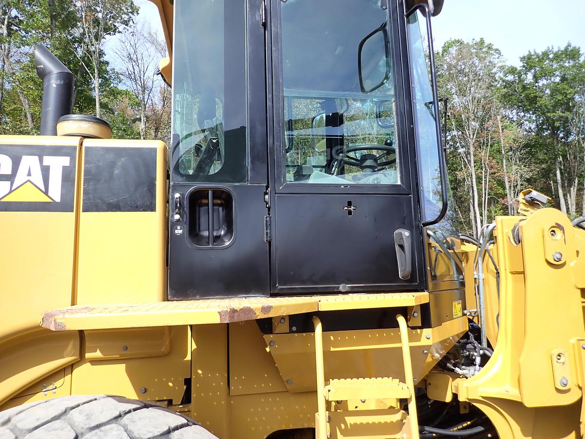 Used 2011 CAT 928HZ Wheel Loader 6000 HOURS! QUICK COUPLER