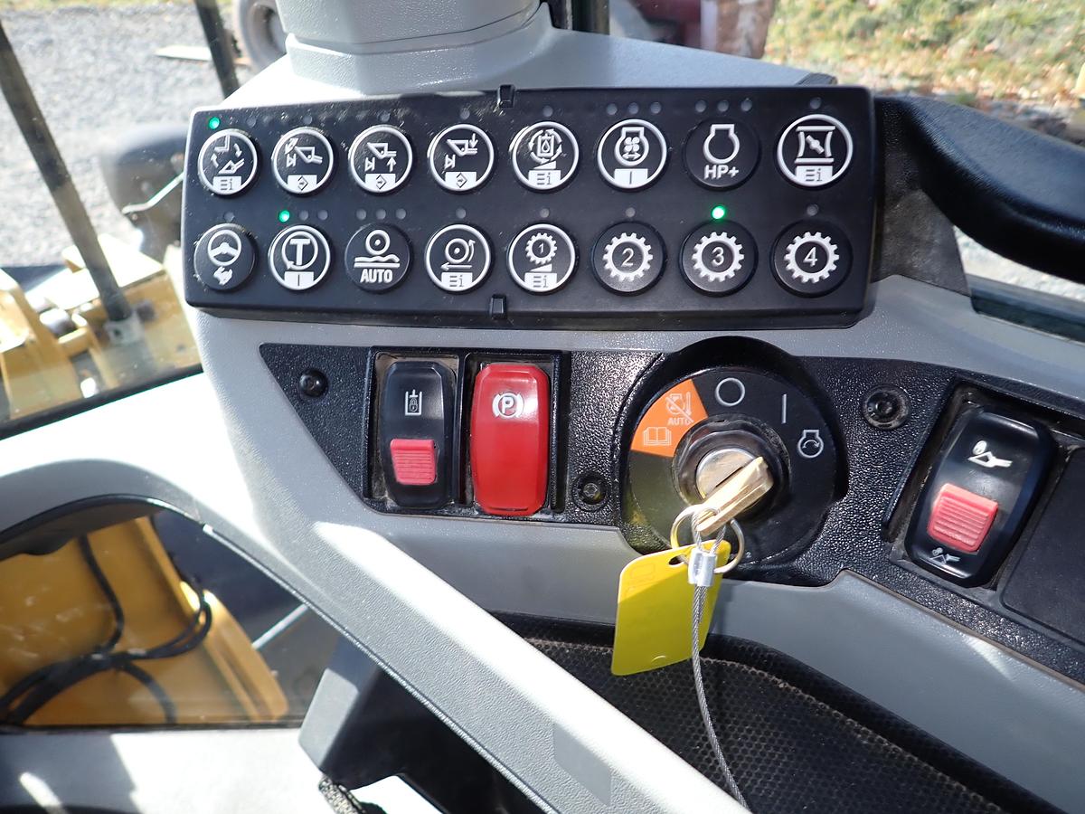 Used 2019 CAT 930M Wheel Loader