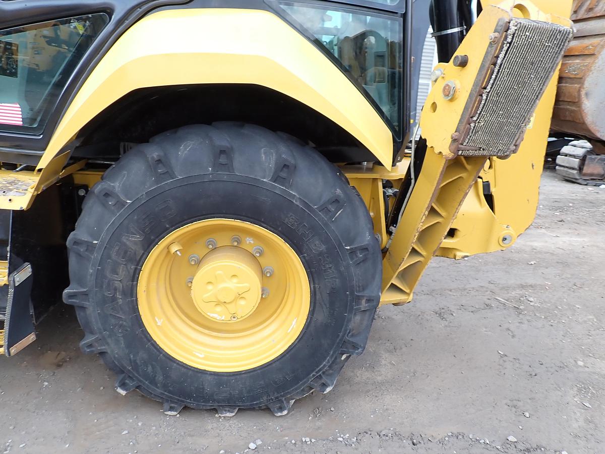 Used 2022 CAT 420 XE Backhoe Loader 