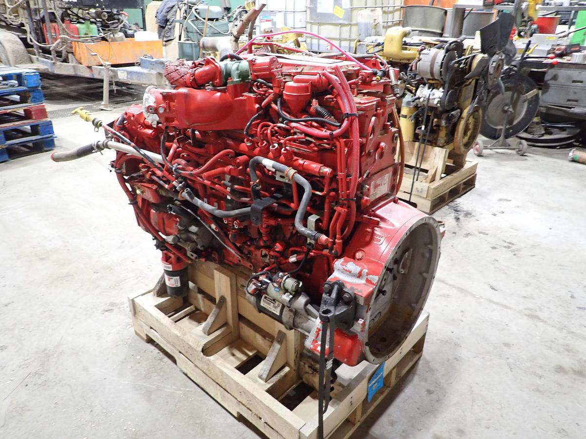 Used 2014 Cummins ISL9-300 Diesel Truck Engine 54K MILES!