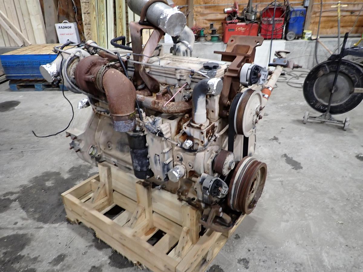 Used 2011 Cummins C8.3-300E Diesel Engine CPL 8692 ISC 8.3