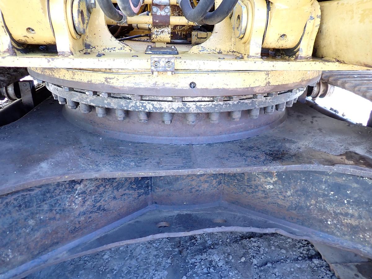Used 2005 CAT 330CL Hydraulic Excavator