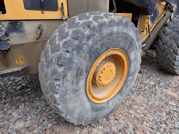 Used Dresser 530 Wheel Loader w/ FORKS & BUCKET