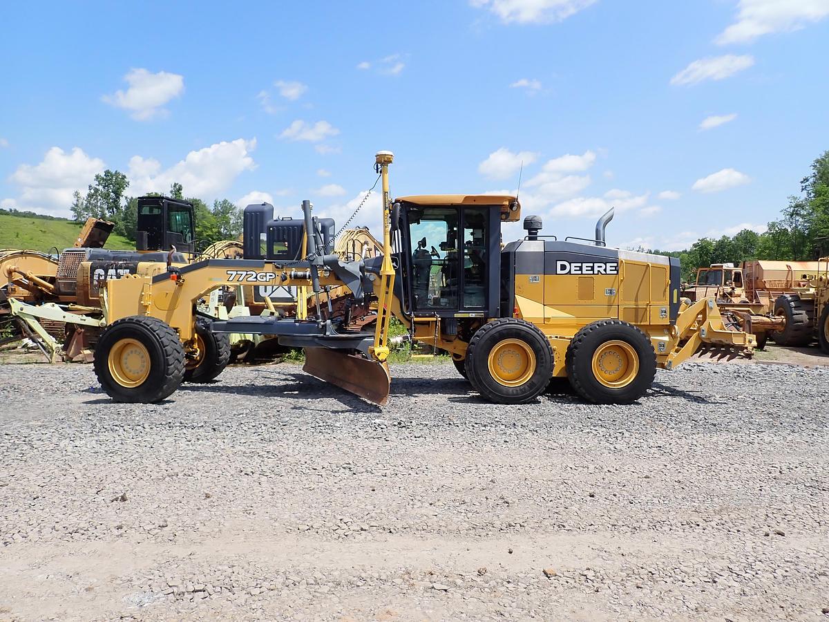 Used 2016 John Deere 772GP Motor Grader w/ GPS