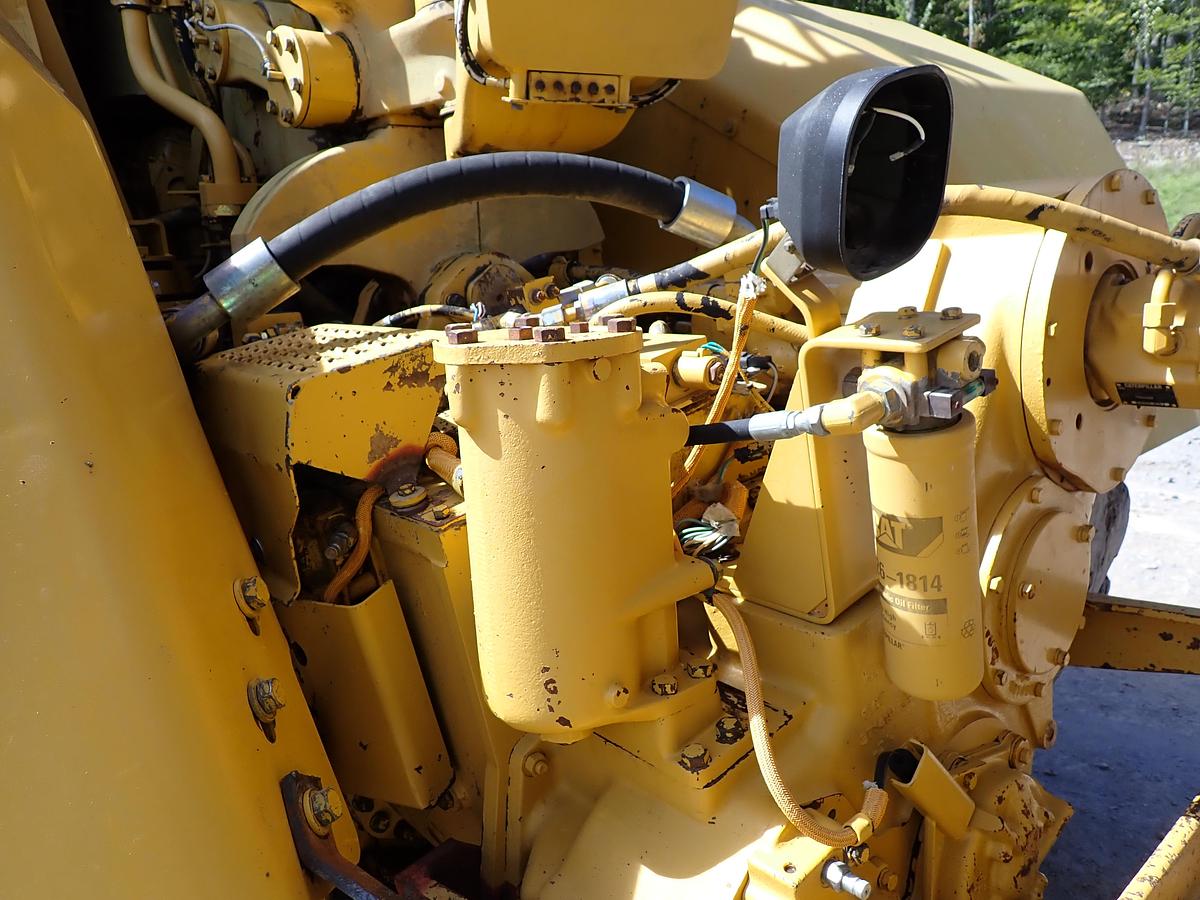 Used 2004 CAT 621G Motor Scraper