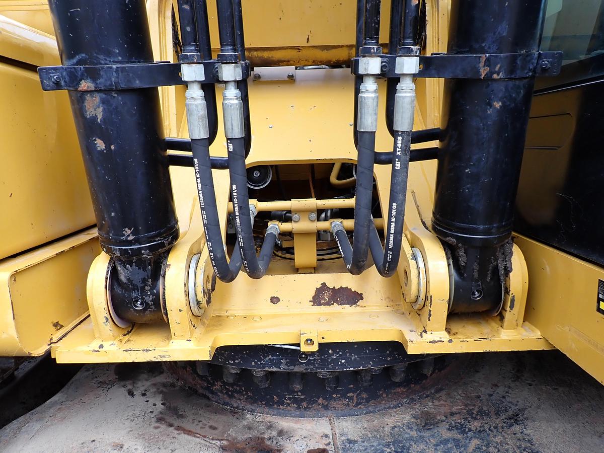 Used 2015 CAT 329FL Hydraulic Excavator 