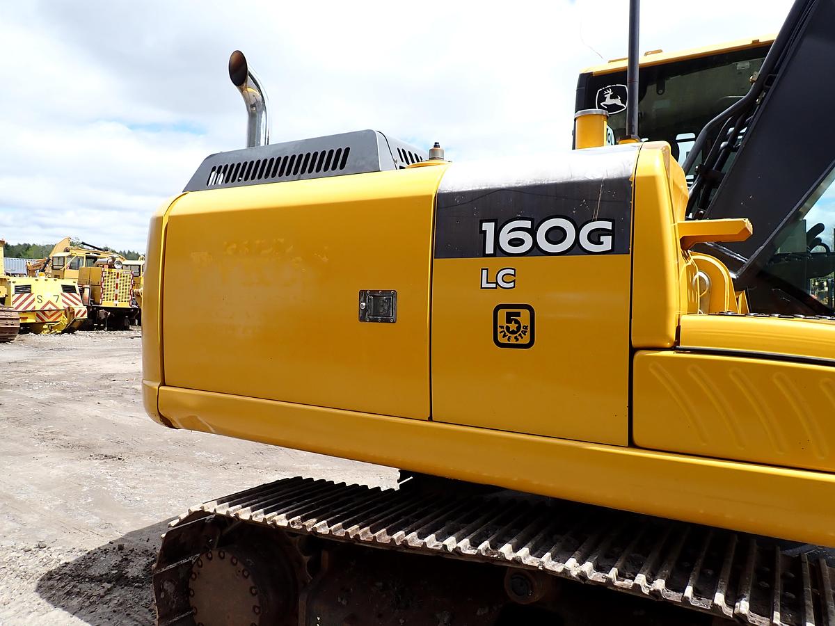 Used 2015 John Deere 160G LC Excavator HYDRAULIC THUMB & QC