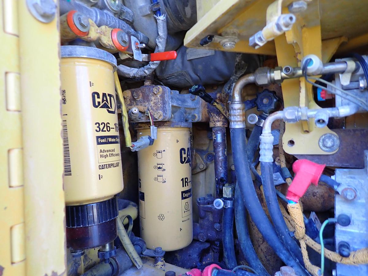 Used 2007 CAT 621G Motor Scraper