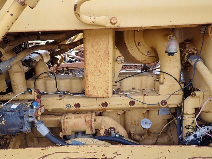 Used 1982 CAT D5B Crawler Dozer w/ CAB & WINCH 