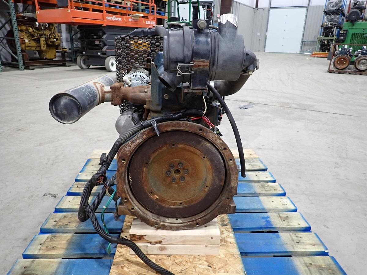 Used 2000 Kubota D905 Diesel Engine Power Unit