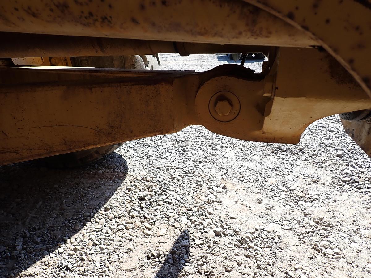 Used 2004 CAT 735 Articulated Haul Truck