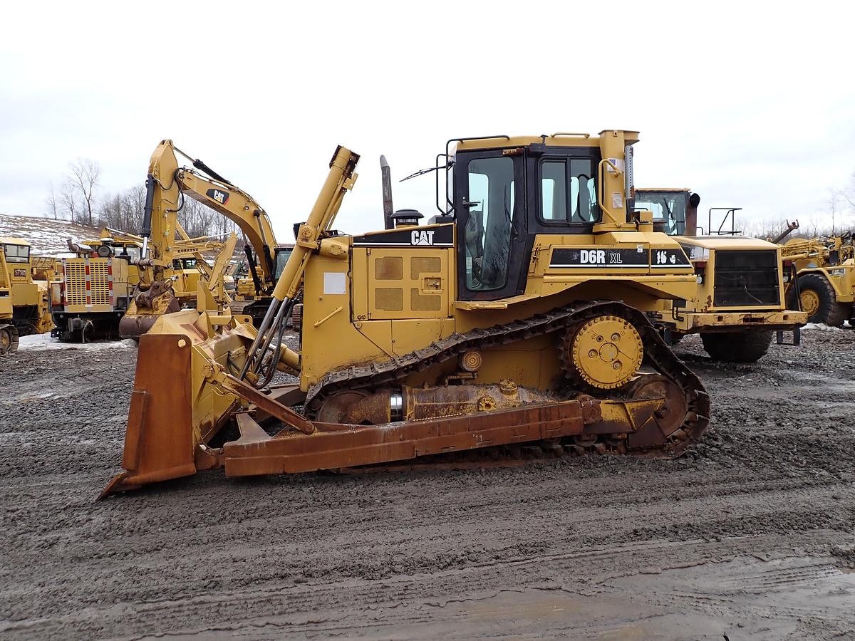 Used 2004 CAT D6R XL II