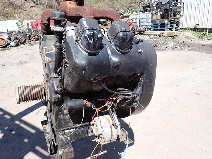 Used Wisconsin V465D Gas Engine