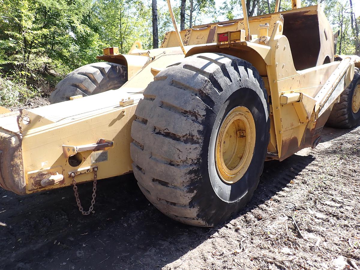 Used 2004 CAT 621G Motor Scraper