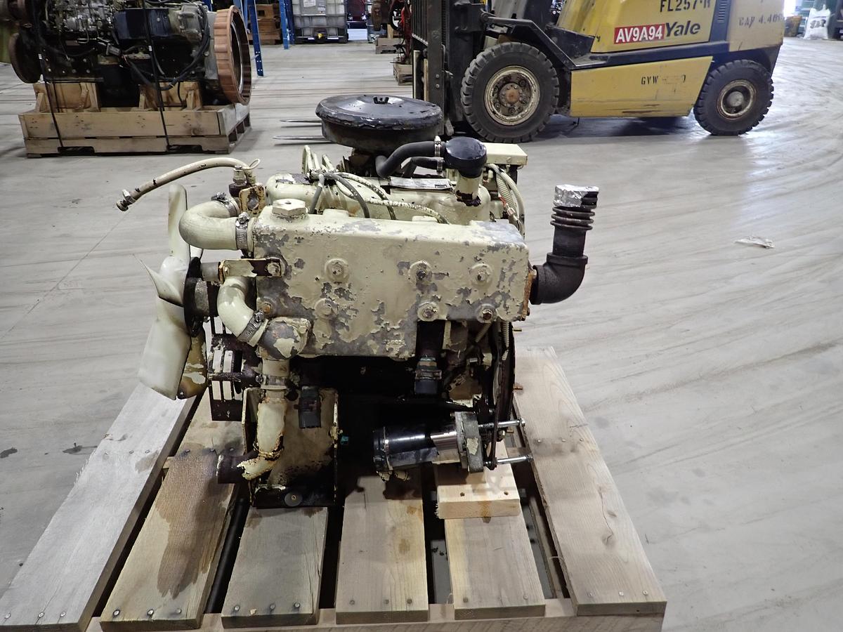 Used 1998 Ford VSG413I Gas Engine 