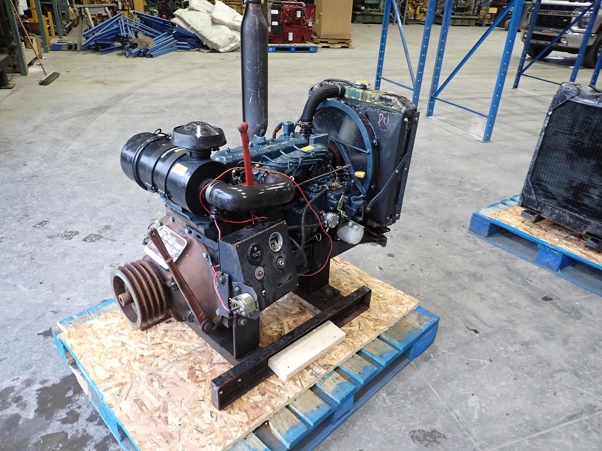 Used Kubota V2203 Diesel Engine POWER UNIT w/ PTO CLUTCH