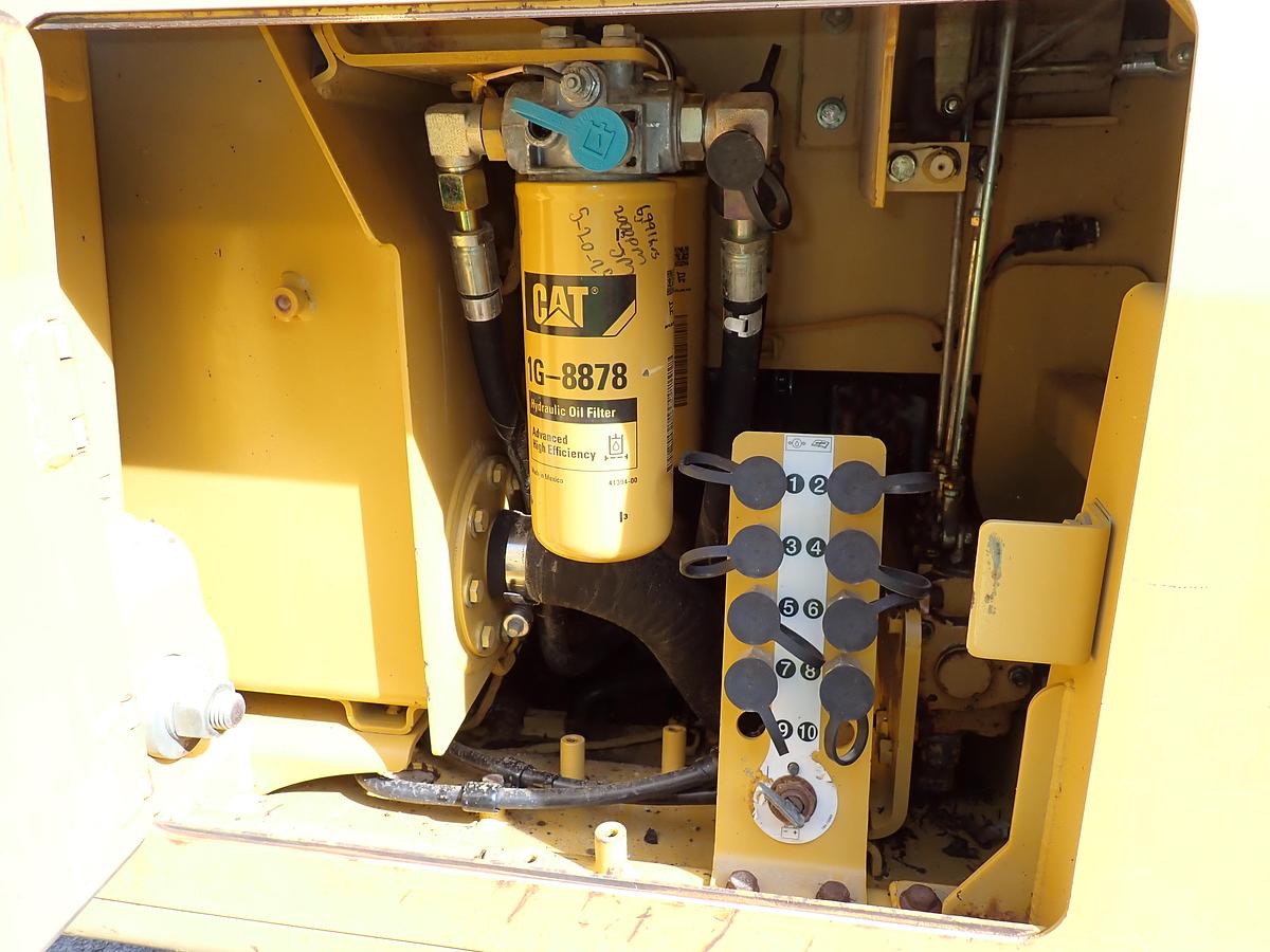 Used 2004 CAT D5G LGP Crawler Dozer