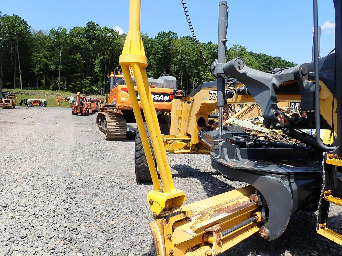 Used 2016 John Deere 772GP Motor Grader w/ GPS
