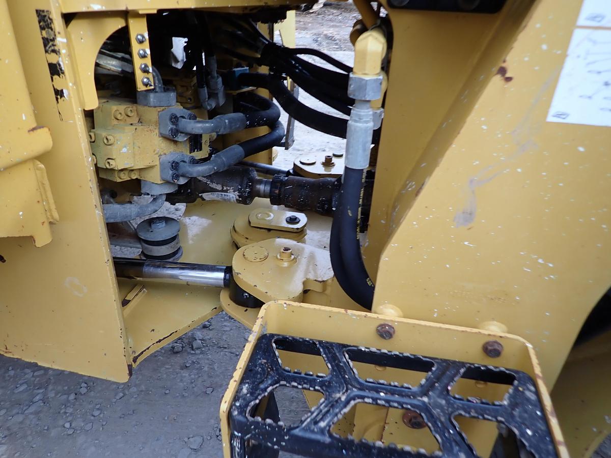 Used 2019 CAT 938M