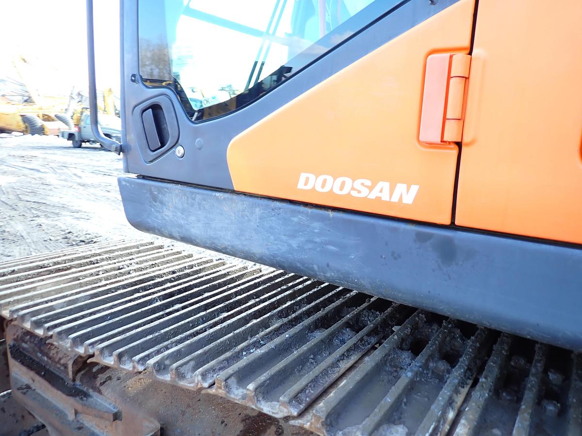 Used 2015 Doosan DX300 LC-5 Long Reach Excavator