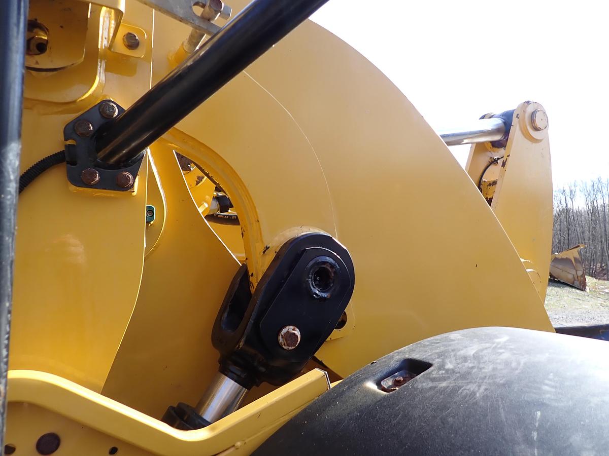 Used 2019 CAT 930M Wheel Loader