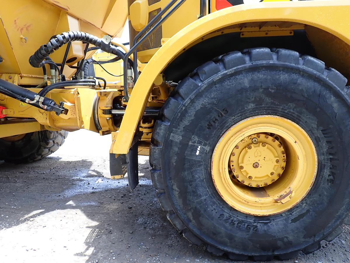 Used 2015 CAT 740B Articulated Haul Truck