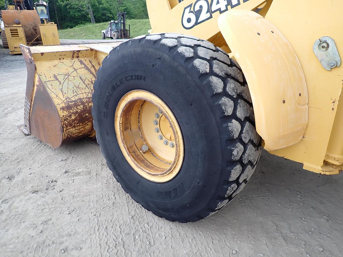 Used 2001 John Deere 624H Wheel Loader