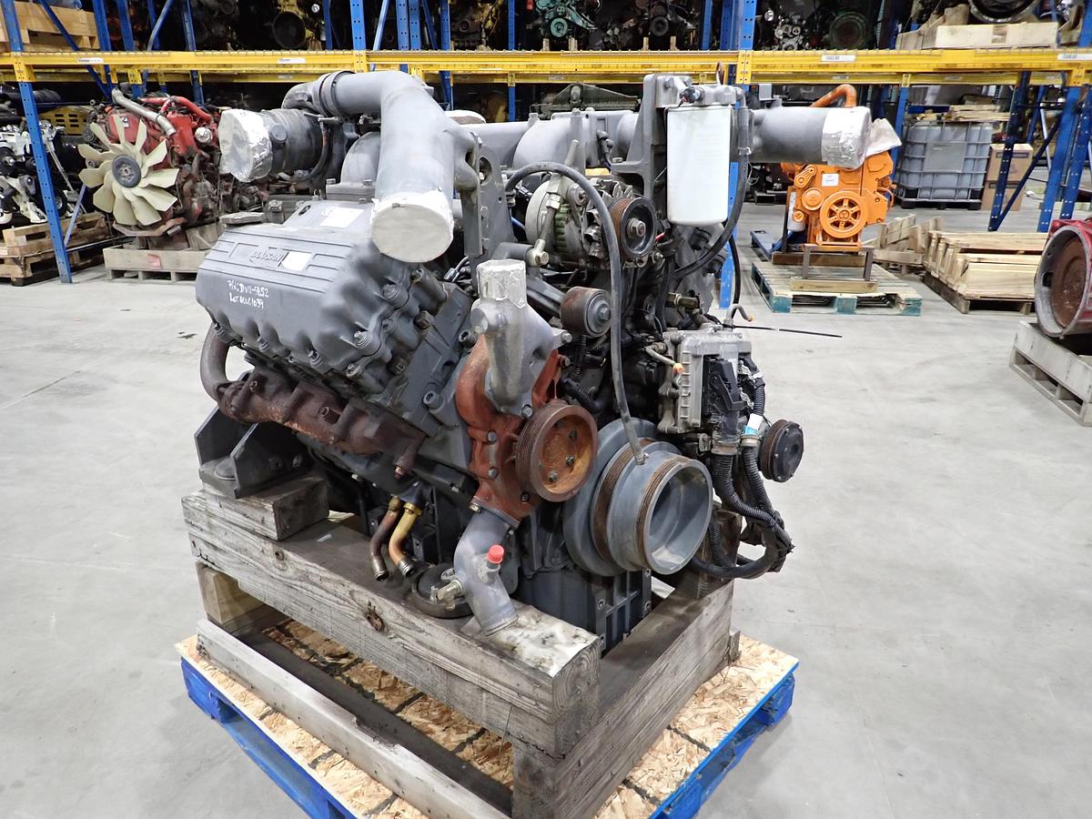 Used 2006 Doosan DV11 Diesel Engine DX420 EXCAVATOR