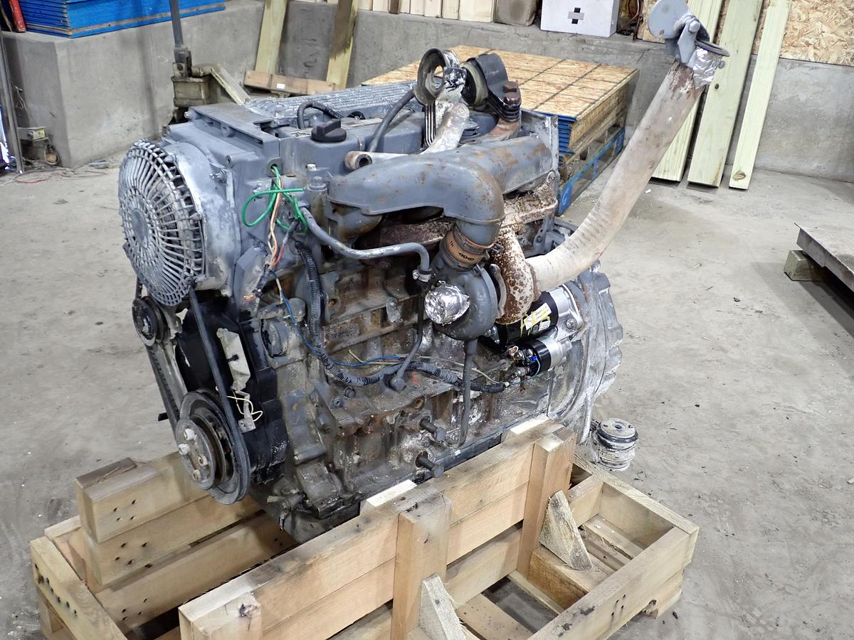 Used DEUTZ BF4L1011F Turbo Diesel Engine 