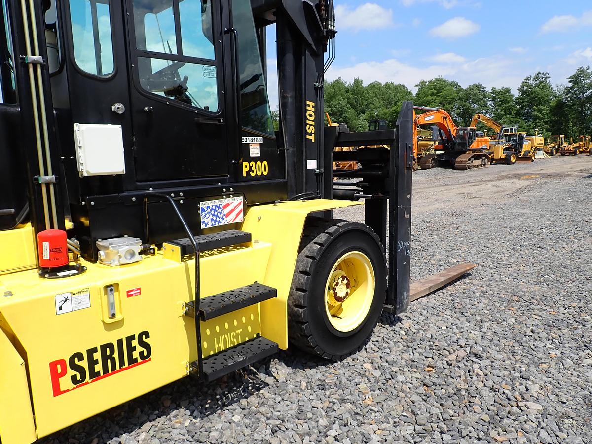 Used 2015 Hoist P300 30,000 Lb Forklift LOW HOURS!