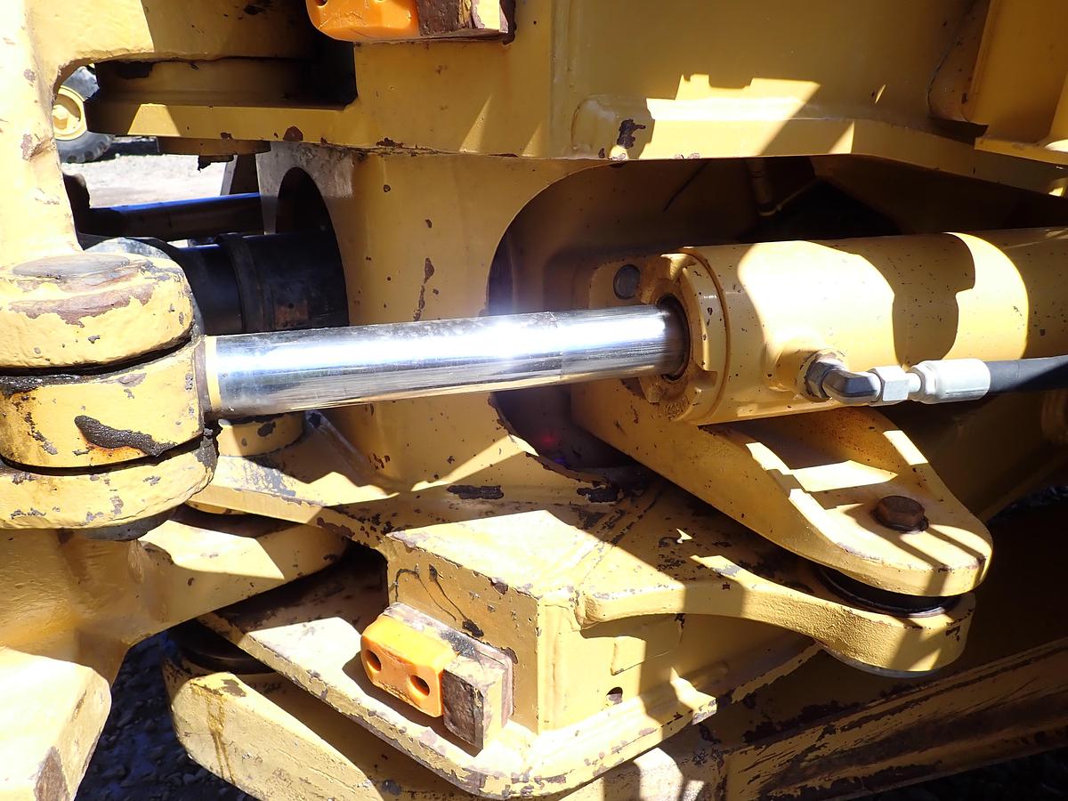 Used 2012 CAT 740B Articulated Haul Truck w/ TAILGATE