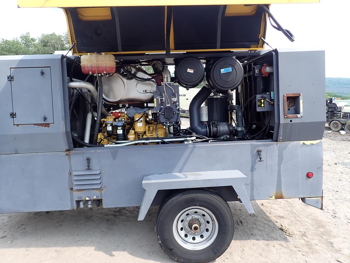 Used 2020 Atlas Copco XAS950 CD8 950 CFM Air Compressor