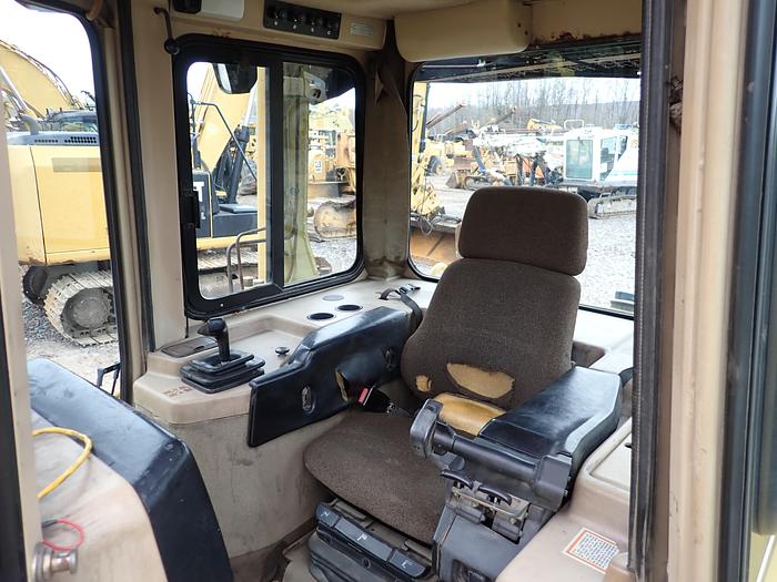 Used 2002 CAT D6M XL