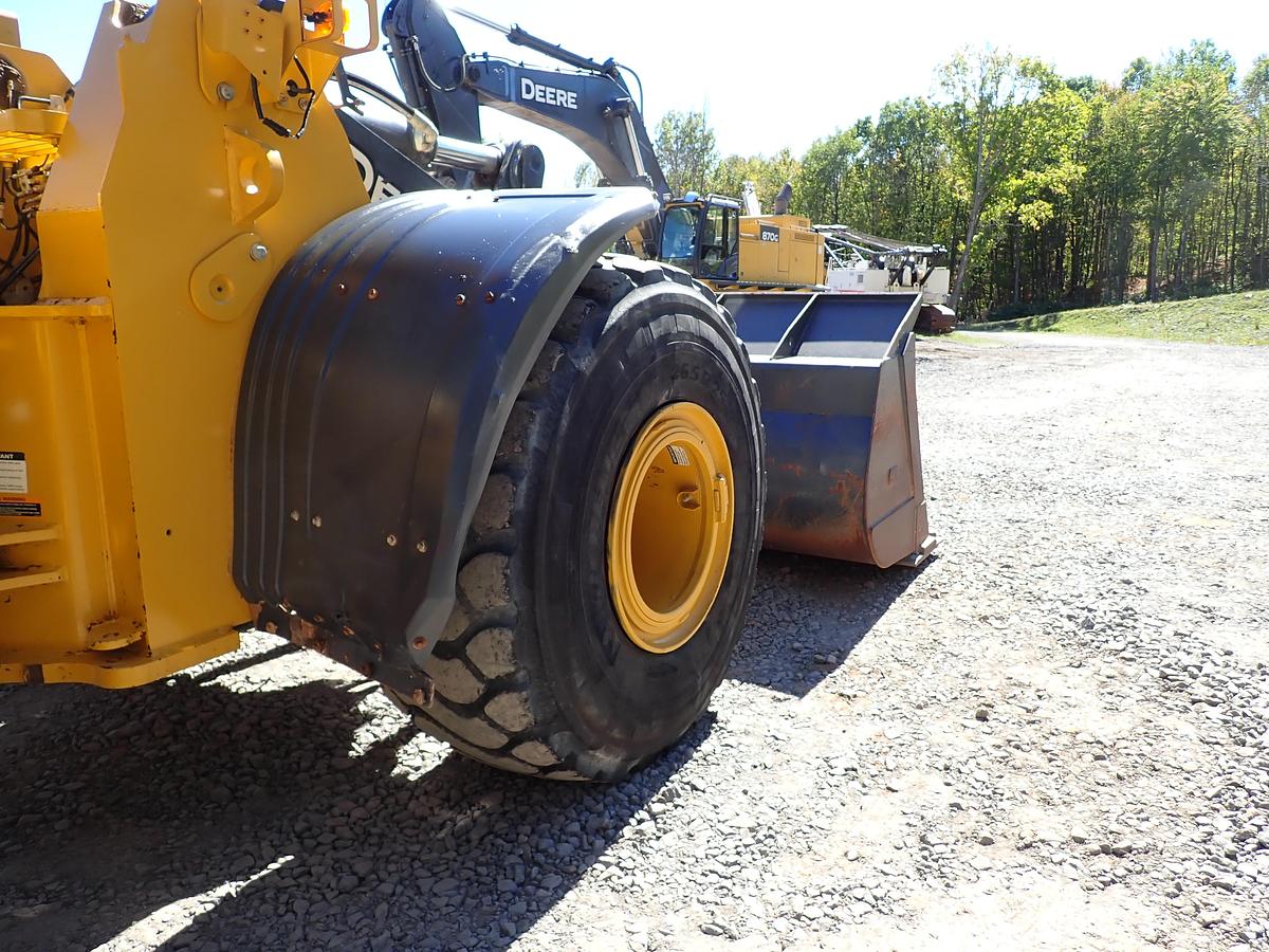 Used 2019 John Deere 744L Wheel Loader QUICK COUPLER!