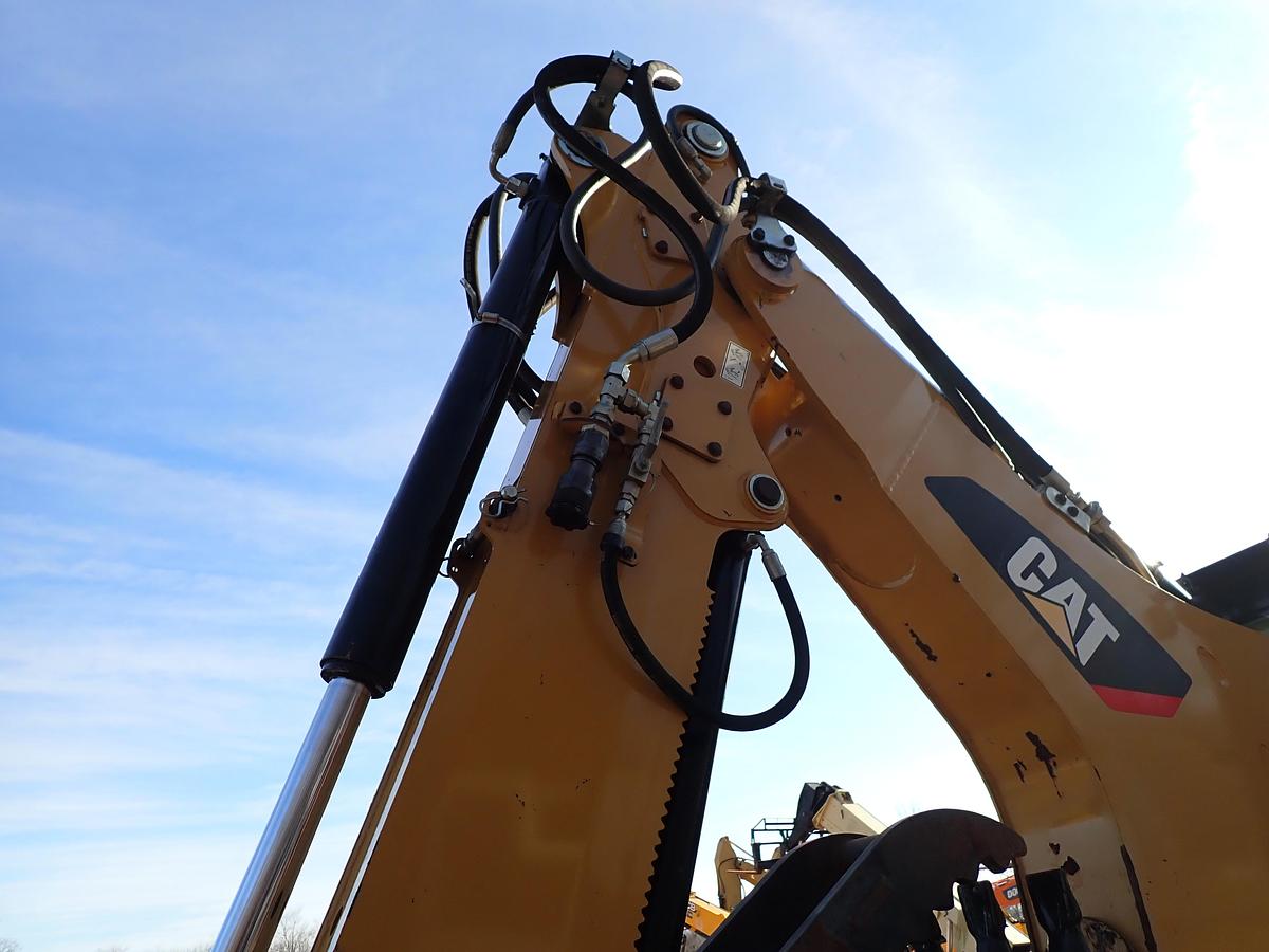Used 2018 CAT 420F2 IT Loader Backhoe HYDRAULIC THUMB!