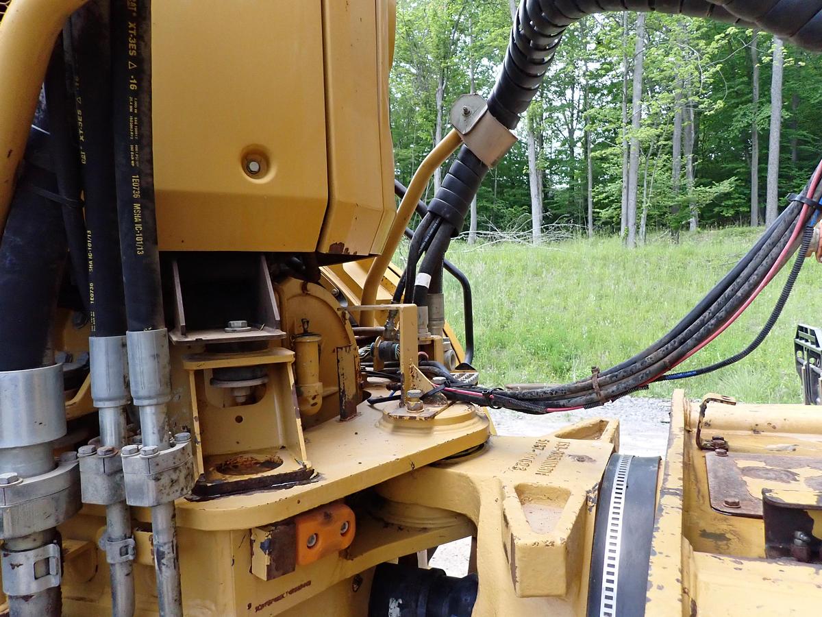 Used 2012 CAT 740B