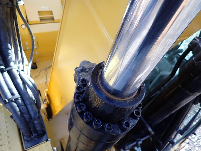 Used 2019 CAT 315F LCR