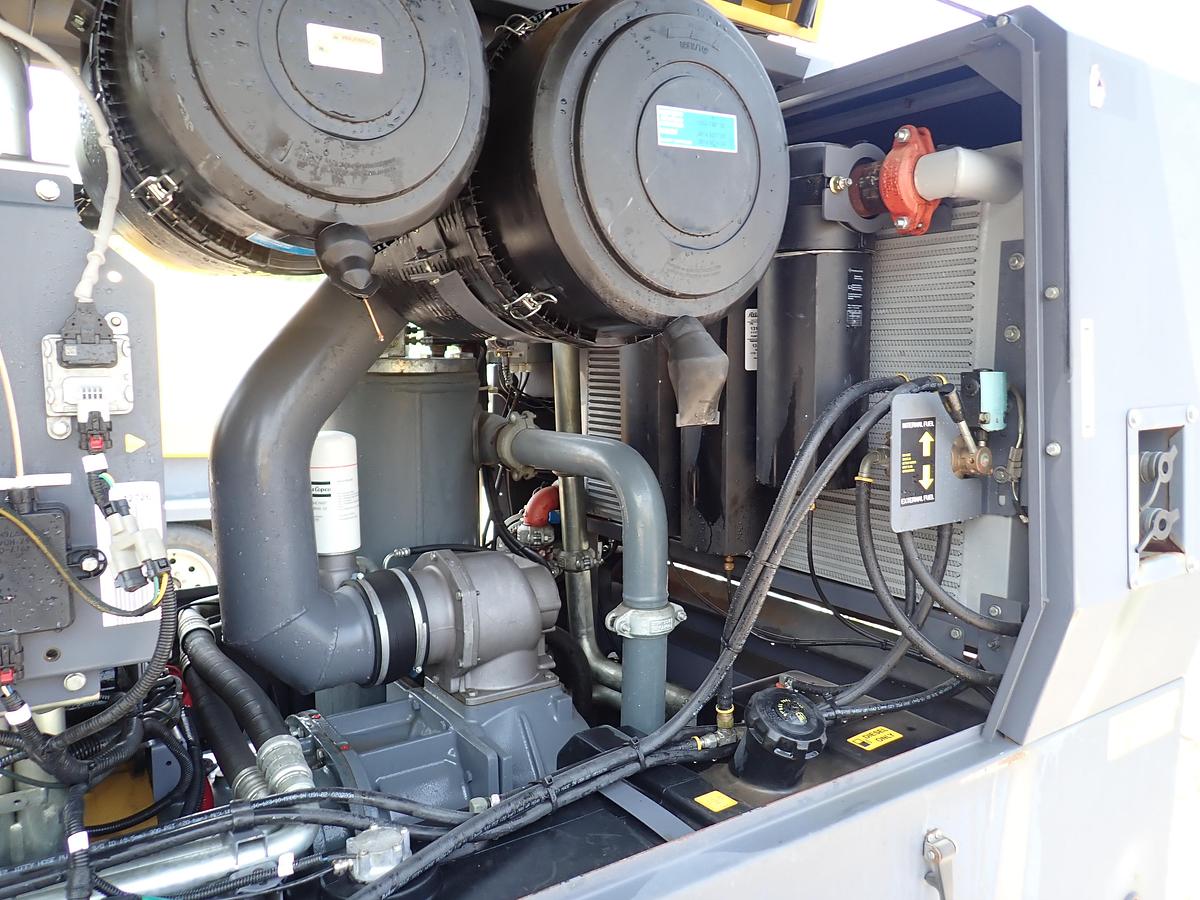 Used 2020 Atlas Copco XAS950CD8 950 CFM Air Compressor 842 HOURS