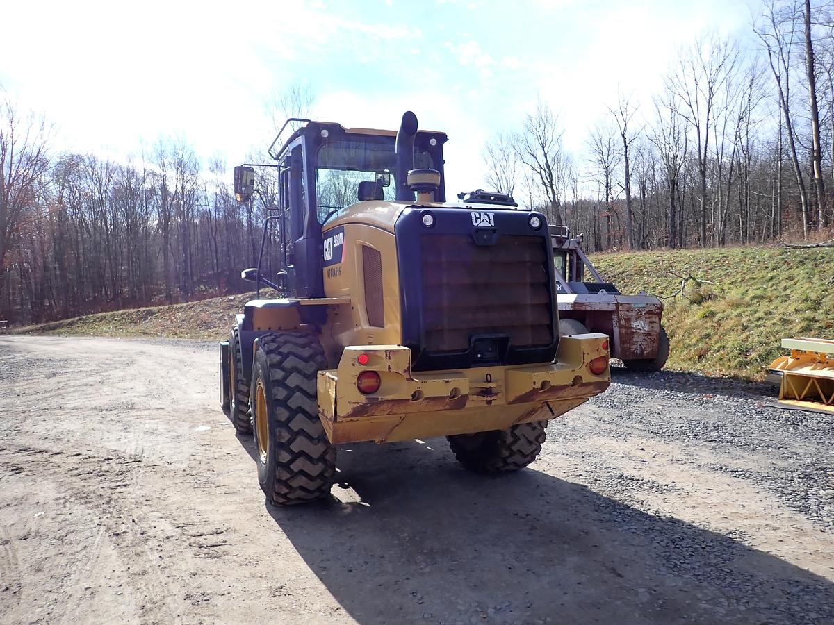 Used 2019 CAT 930M Wheel Loader