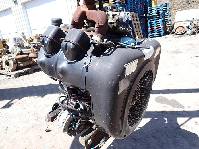 Used Wisconsin V465D Gas Engine