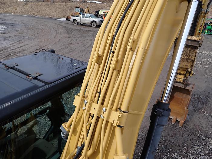 Used 2012 CAT 320EL