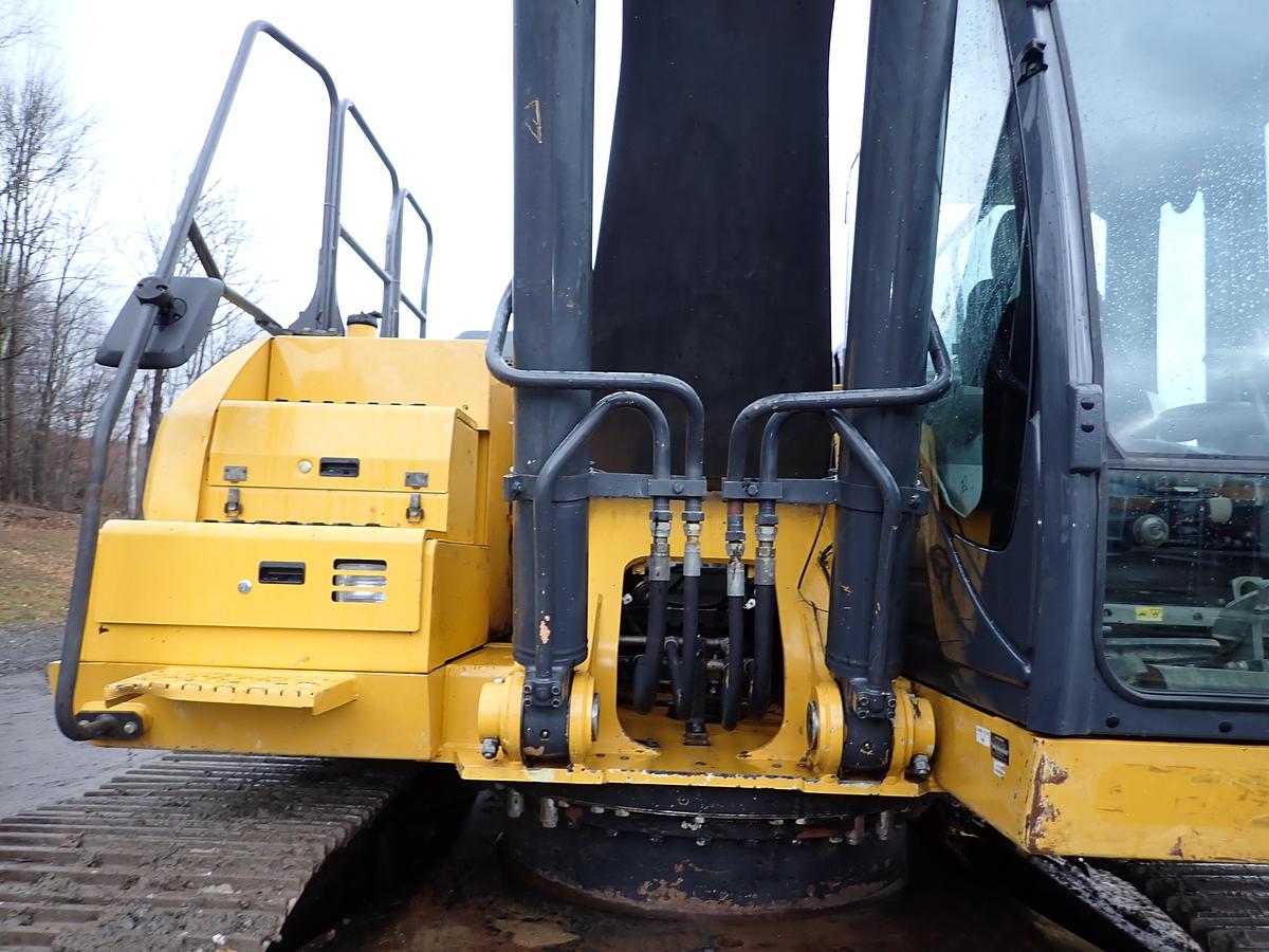 Used 2020 John Deere 300G LC Hydraulic Excavator
