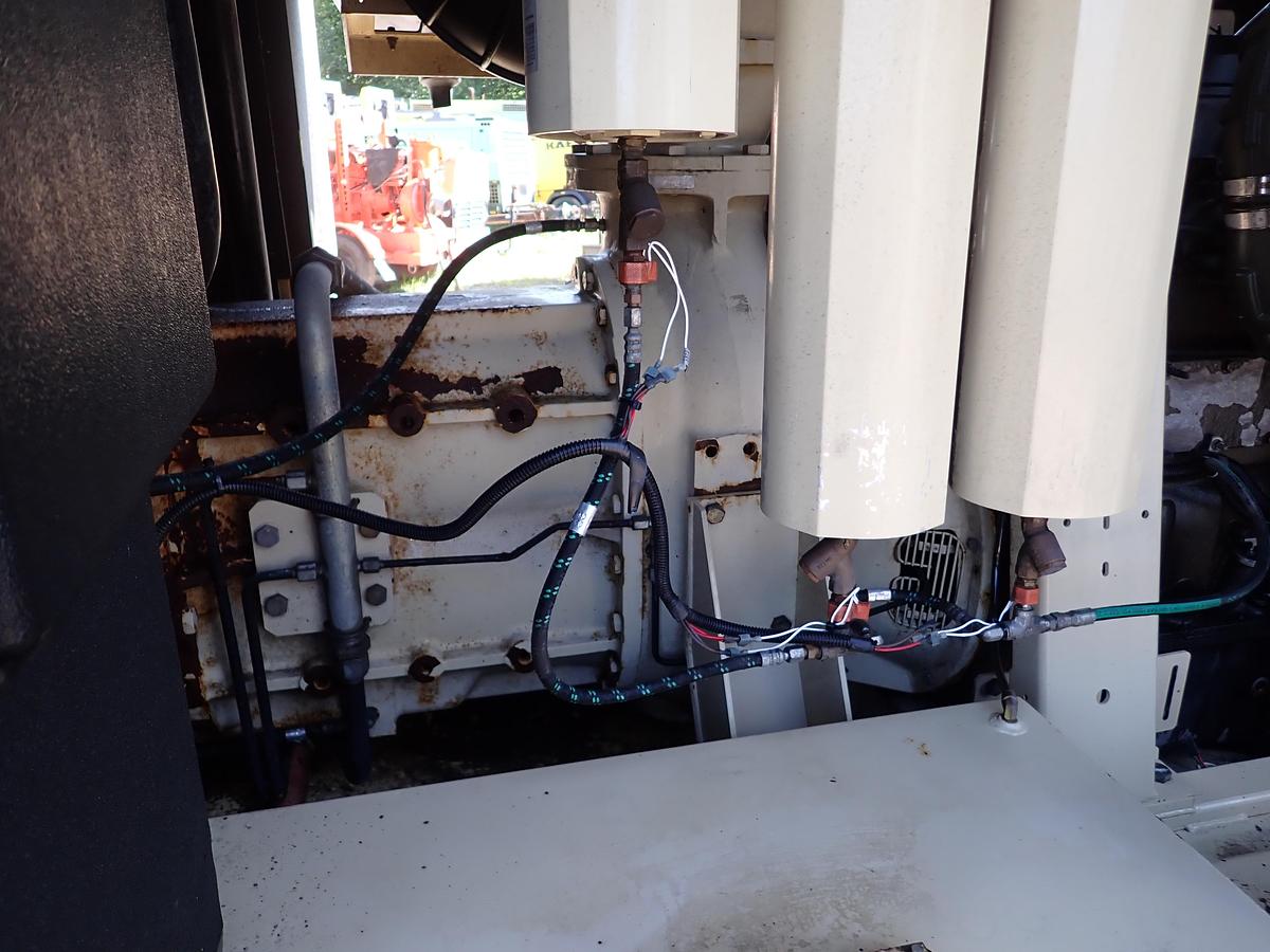 Used 2010 Doosan HP1600 1600 CFM Air Compressor
