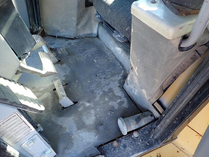 Used 2006 CAT D7R LGP II Crawler Dozer NEW UNDERCARRIAGE!