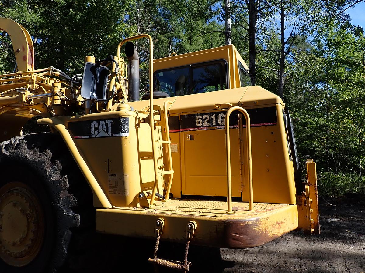 Used 2004 CAT 621G Motor Scraper