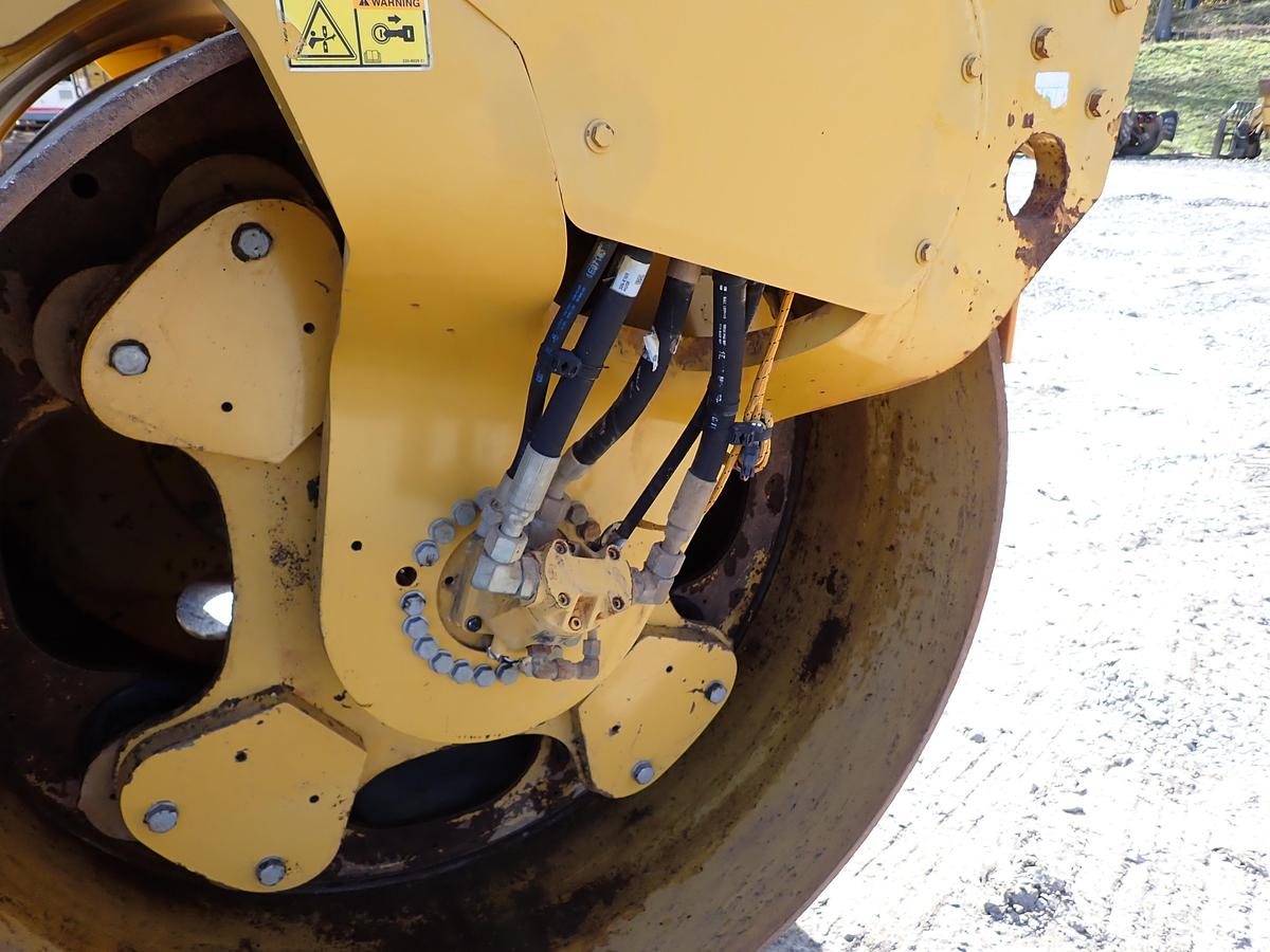 Used 2015 CAT CB64 Double Drum Roller