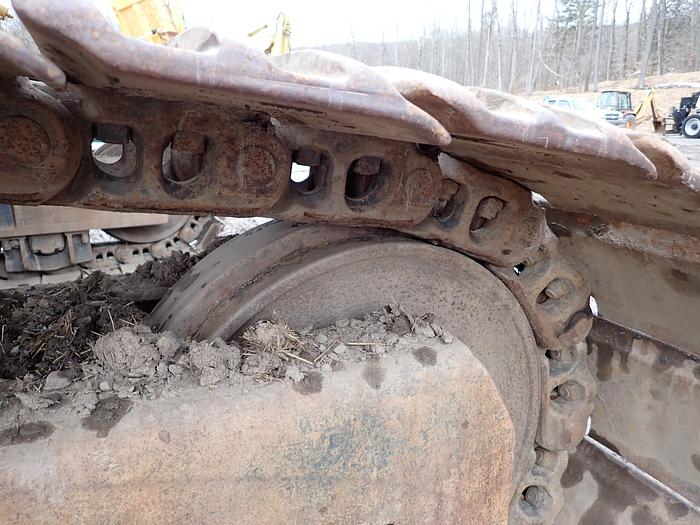 Used 2004 John Deere 600C LC Excavator