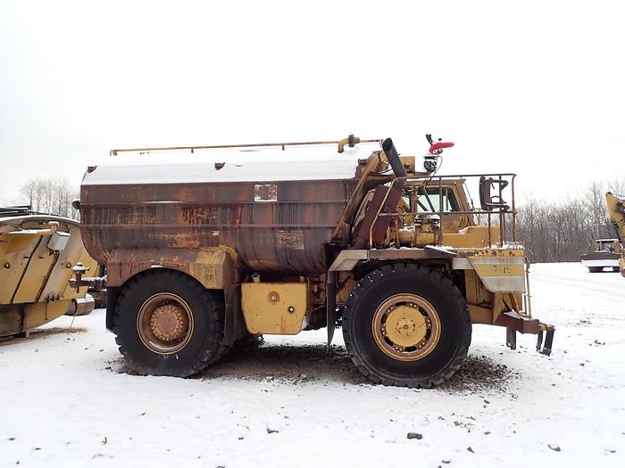 Used 1985 CAT 769C Rigid Frame Water Truck 8000 Gallon